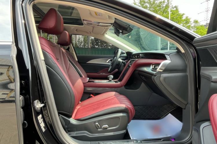 Used Hongqi H5 2024 2.0T Automatic Smart Connect Flagship Edition Interior 7