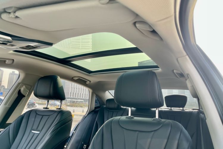 Used Hongqi H5 2024 1.5T DCT Smart Connect Flagship Edition Interior 7