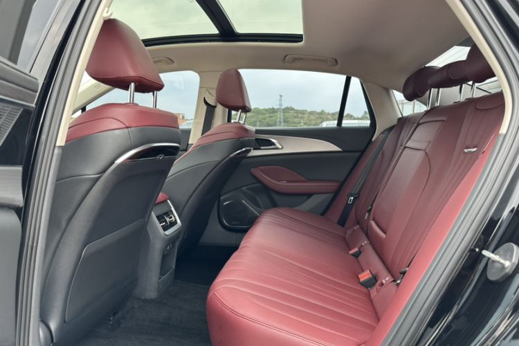 Used Hongqi H5 2024 2.0T Automatic Smart Connect Flagship Edition Interior 7