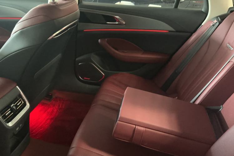 Used Hongqi H5 2024 2.0T Automatic Smart Connect Flagship Edition Interior 8
