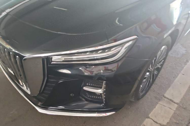 Used Hongqi H5 2024 2.0T Automatic Smart Connect Flagship Edition Left Front Headlight