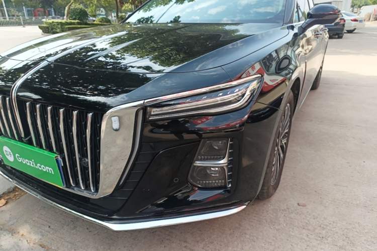 Used Hongqi H5 2024 2.0T Automatic Smart Connect Flagship Edition Left Front Headlight