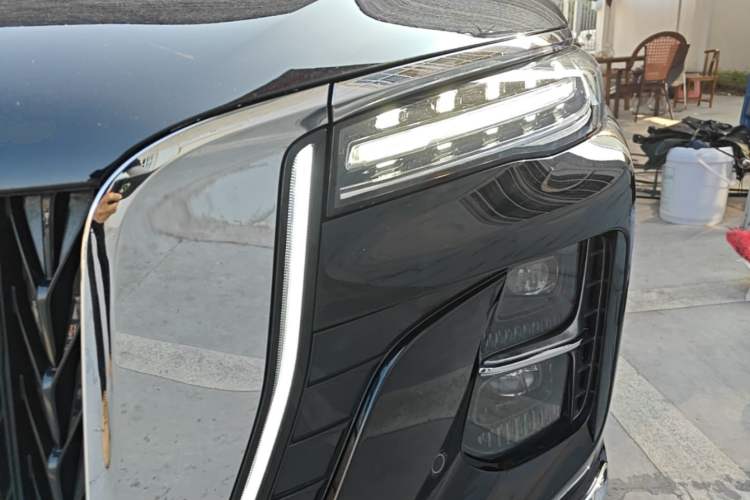 Used Hongqi H5 2024 1.5T DCT Smart Connect Flagship Edition Left Front Headlight