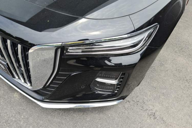 Used Hongqi H5 2024 2.0T Automatic Smart Connect Flagship Edition Left Front Headlight