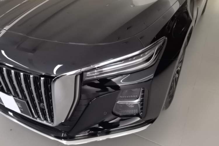 Used Hongqi H5 2024 2.0T Automatic Smart Connect Flagship Edition Left Front Headlight
