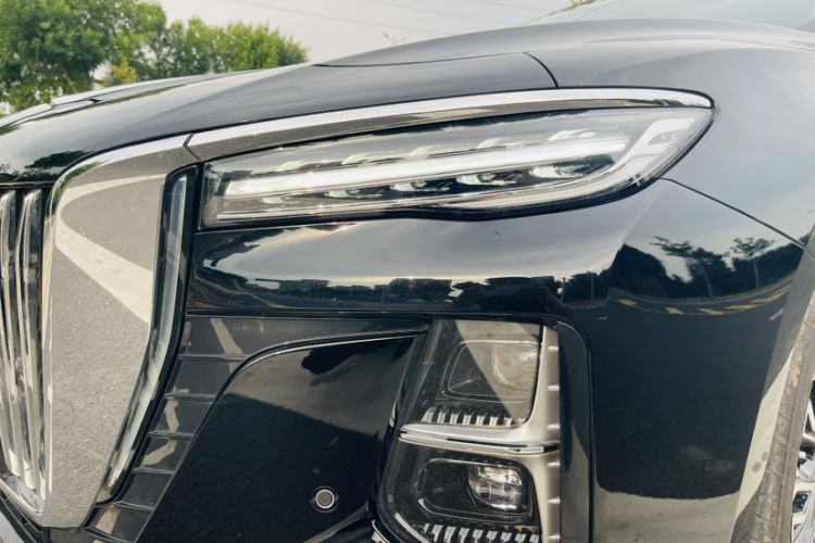Used Hongqi H5 2024 2.0T Automatic Smart Connect Flagship Edition Left Front Headlight