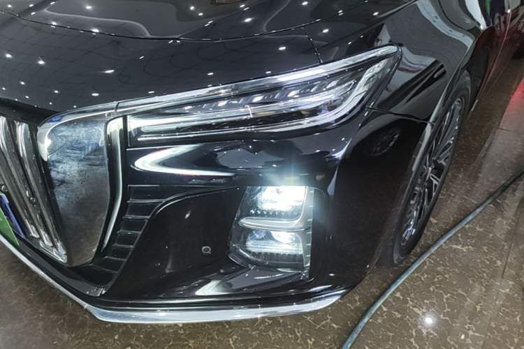 Used Hongqi H5 2024 2.0T Automatic Smart Connect Flagship Edition Left Front Headlight
