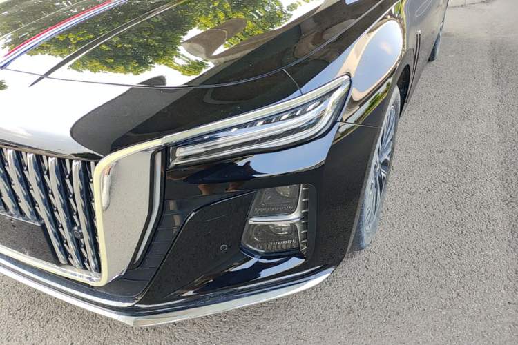 Used Hongqi H5 2024 2.0T Automatic Smart Connect Flagship Edition Left Front Headlight
