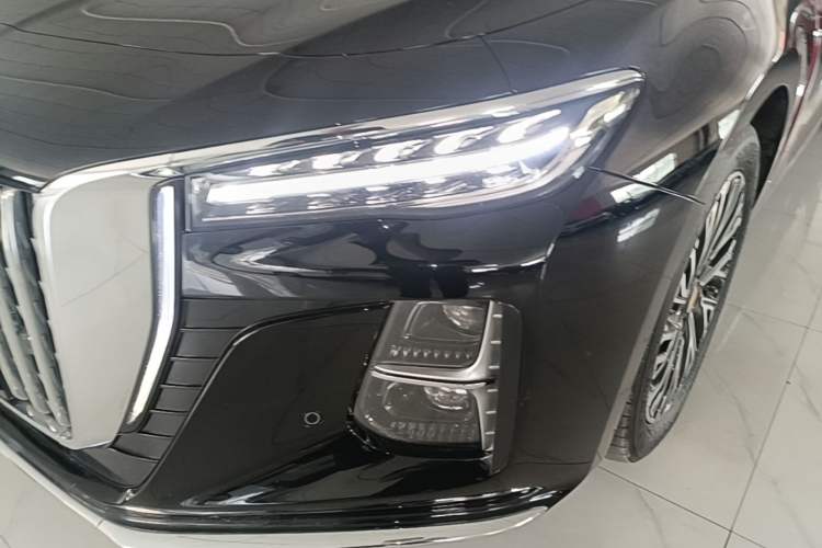 Used Hongqi H5 2024 2.0T Automatic Smart Connect Flagship Edition Left Front Headlight