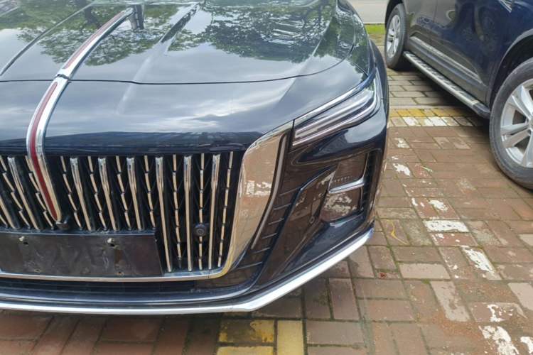 Used Hongqi H5 2024 2.0T Automatic Smart Connect Flagship Edition Left Front Headlight