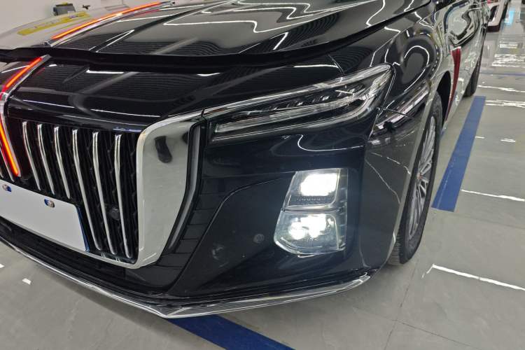 Used Hongqi H5 2024 2.0T Automatic Smart Connect Flagship Edition Left Front Headlight