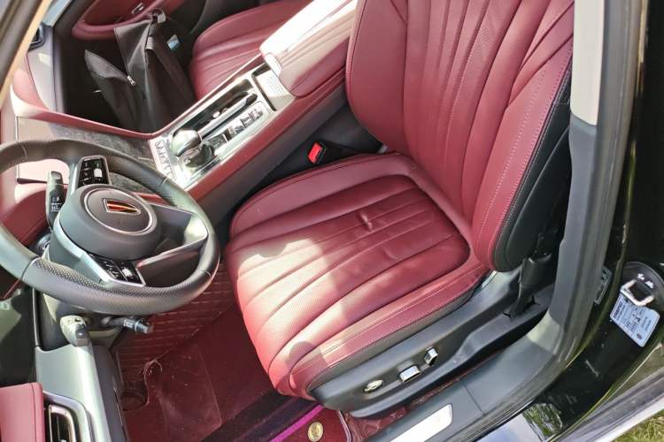 Used Hongqi H5 2024 2.0T Automatic Smart Connect Flagship Edition Left Front Seat