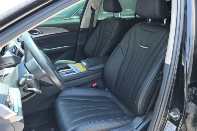 Used Hongqi H5 2024 1.5T DCT Smart Connect Flagship Edition Left Front Seat
