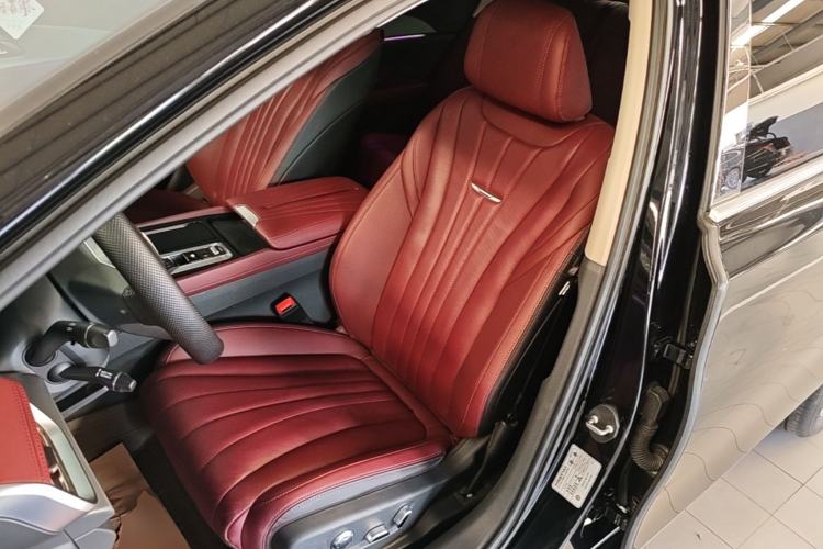 Used Hongqi H5 2024 2.0T Automatic Smart Connect Flagship Edition Left Front Seat