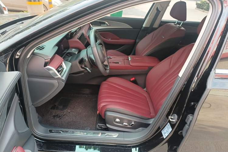 Used Hongqi H5 2024 2.0T Automatic Smart Connect Flagship Edition Left Front Seat