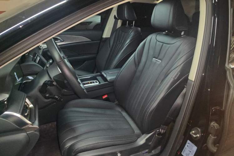 Used Hongqi H5 2024 2.0T Automatic Smart Connect Flagship Edition Left Front Seat