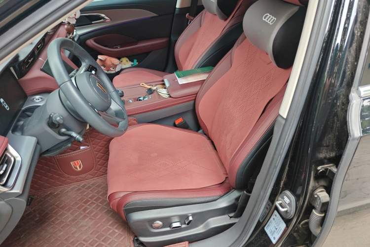 Used Hongqi H5 2024 2.0T Automatic Smart Connect Flagship Edition Left Front Seat