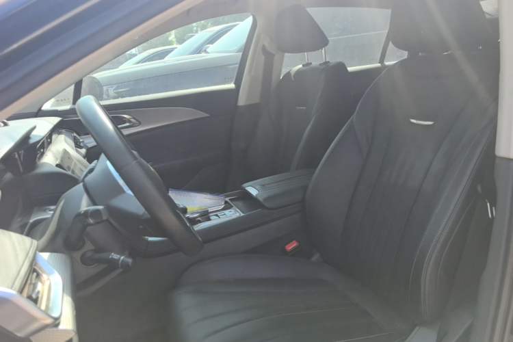 Used Hongqi H5 2024 1.5T DCT Smart Connect Flagship Edition Left Front Seat