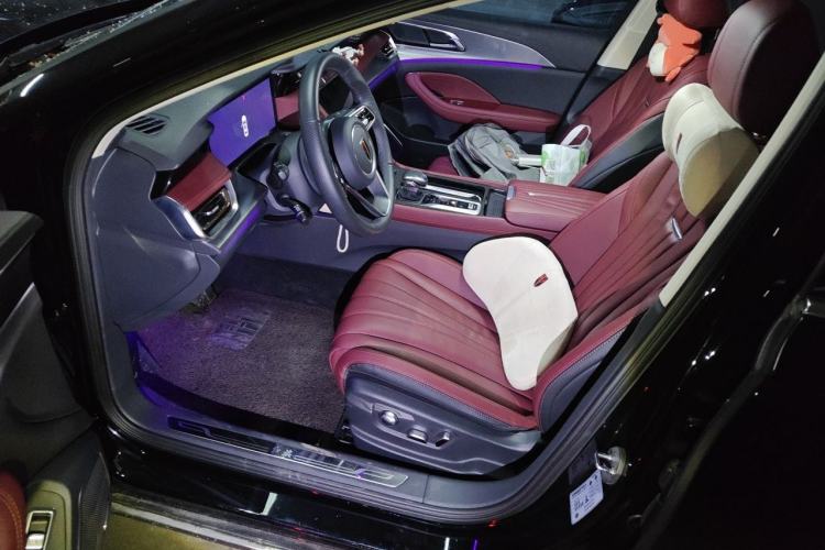 Used Hongqi H5 2024 2.0T Automatic Smart Connect Flagship Edition Left Front Seat