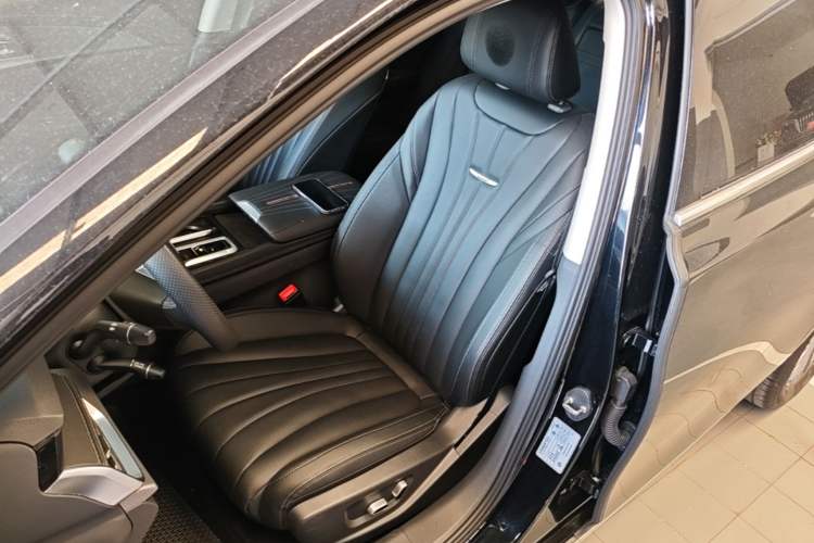 Used Hongqi H5 2024 1.5T DCT Smart Connect Flagship Edition Left Front Seat