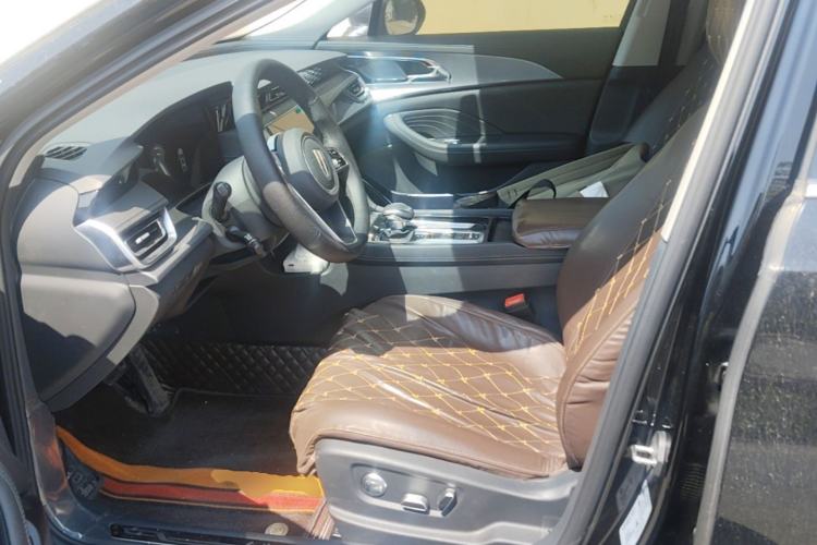 Used Hongqi H5 2024 2.0T Automatic Smart Connect Flagship Edition Left Front Seat