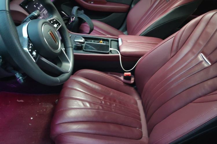 Used Hongqi H5 2024 2.0T Automatic Smart Connect Flagship Edition Left Front Seat