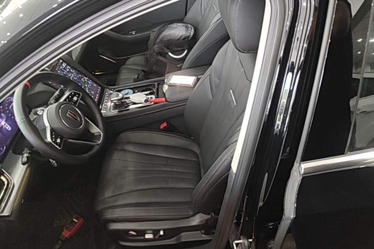 Used Hongqi H5 2024 2.0T Automatic Smart Connect Flagship Edition Left Front Seat