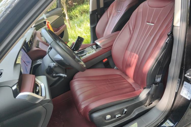 Used Hongqi H5 2024 2.0T Automatic Smart Connect Flagship Edition Left Front Seat