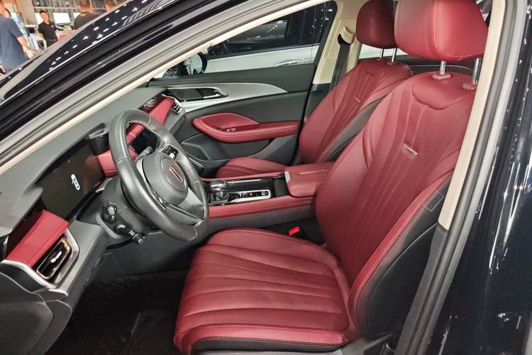 Used Hongqi H5 2024 2.0T Automatic Smart Connect Flagship Edition Left Front Seat