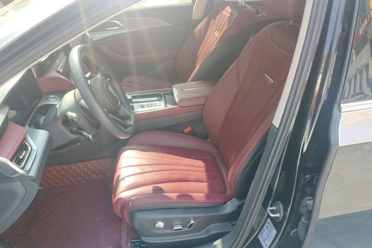 Used Hongqi H5 2024 2.0T Automatic Smart Connect Flagship Edition Left Front Seat
