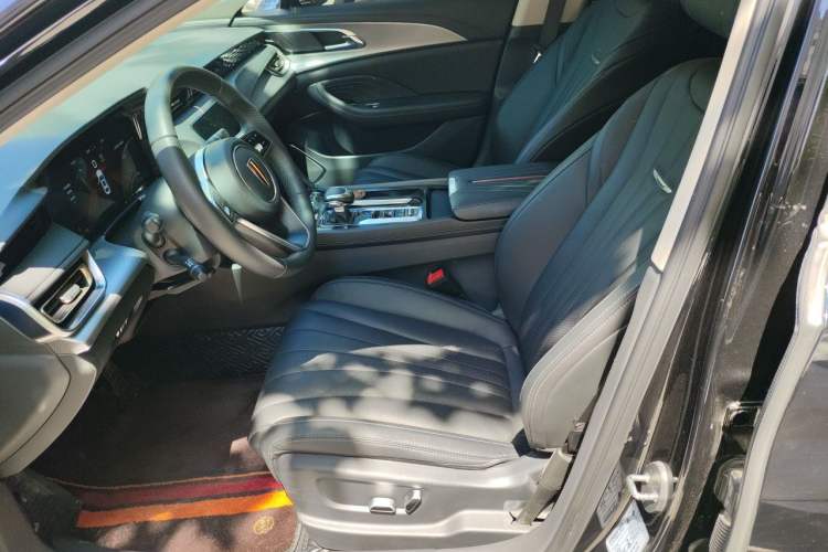 Used Hongqi H5 2024 2.0T Automatic Smart Connect Flagship Edition Left Front Seat