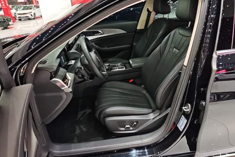 Used Hongqi H5 2024 1.5T DCT Smart Connect Flagship Edition Left Front Seat
