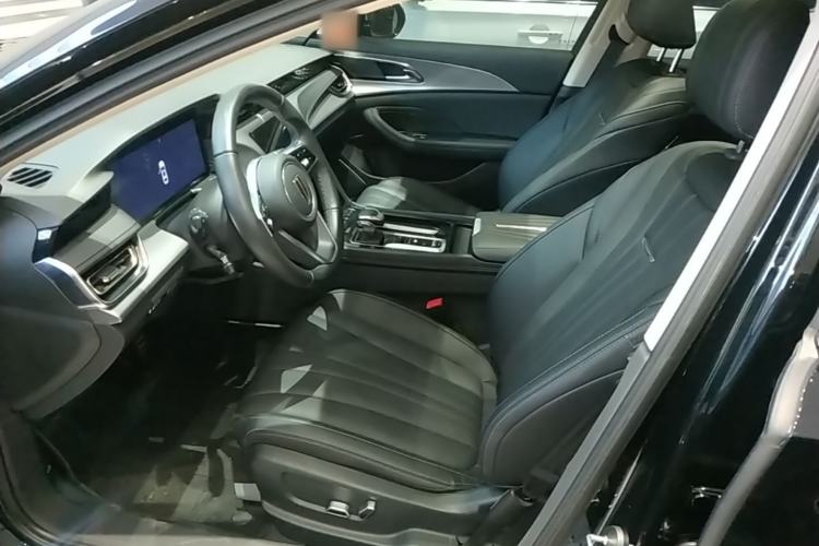 Used Hongqi H5 2024 2.0T Automatic Smart Connect Flagship Edition Left Front Seat