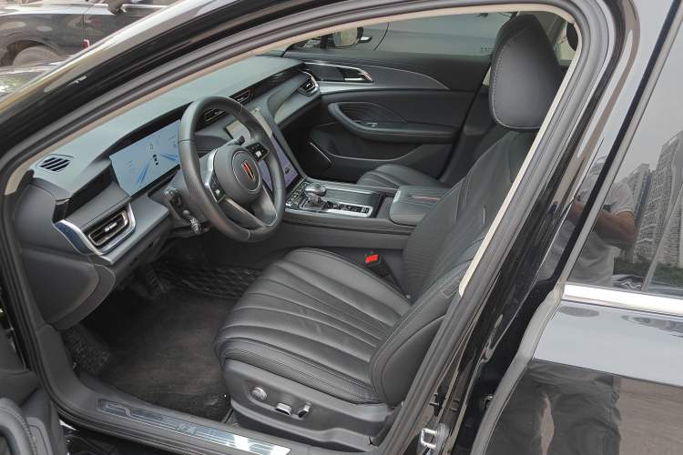 Used Hongqi H5 2024 2.0T Automatic Smart Connect Flagship Edition Left Front Seat