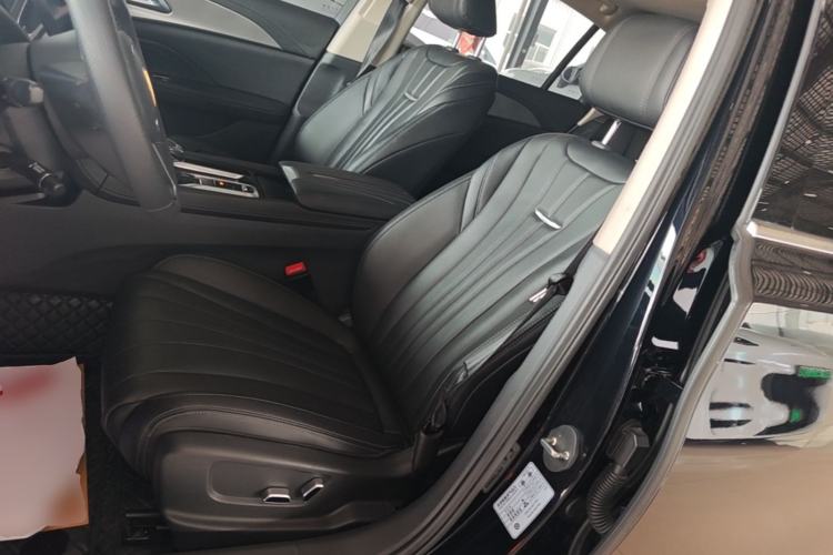 Used Hongqi H5 2024 2.0T Automatic Smart Connect Flagship Edition Left Front Seat