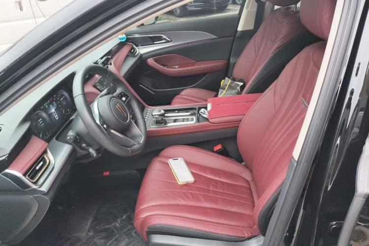 Used Hongqi H5 2024 2.0T Automatic Smart Connect Flagship Edition Left Front Seat