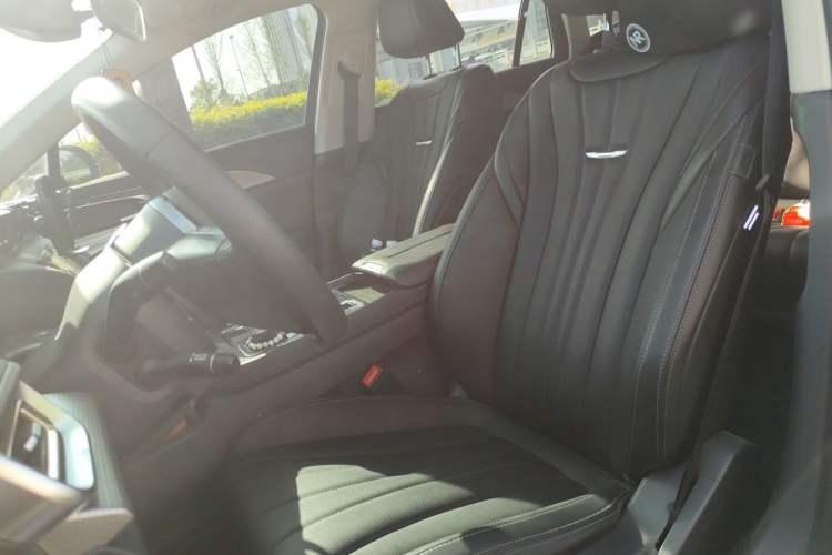 Used Hongqi H5 2024 1.5T DCT Smart Connect Flagship Edition Left Front Seat