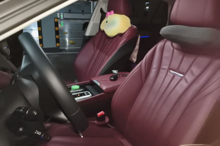 Used Hongqi H5 2024 2.0T Automatic Smart Connect Flagship Edition Left Front Seat
