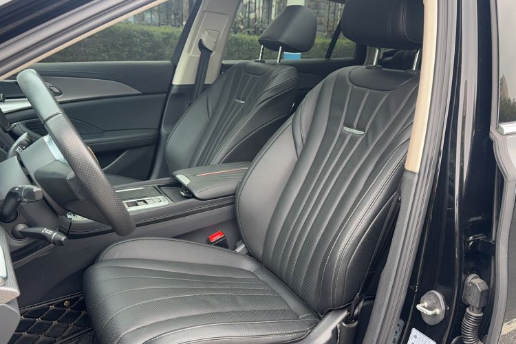 Used Hongqi H5 2024 2.0T Automatic Smart Connect Flagship Edition Left Front Seat