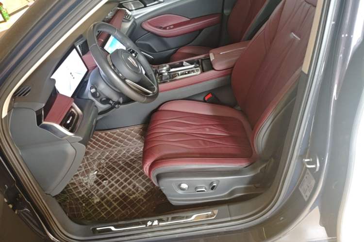 Used Hongqi H5 2024 2.0T Automatic Smart Connect Flagship Edition Left Front Seat