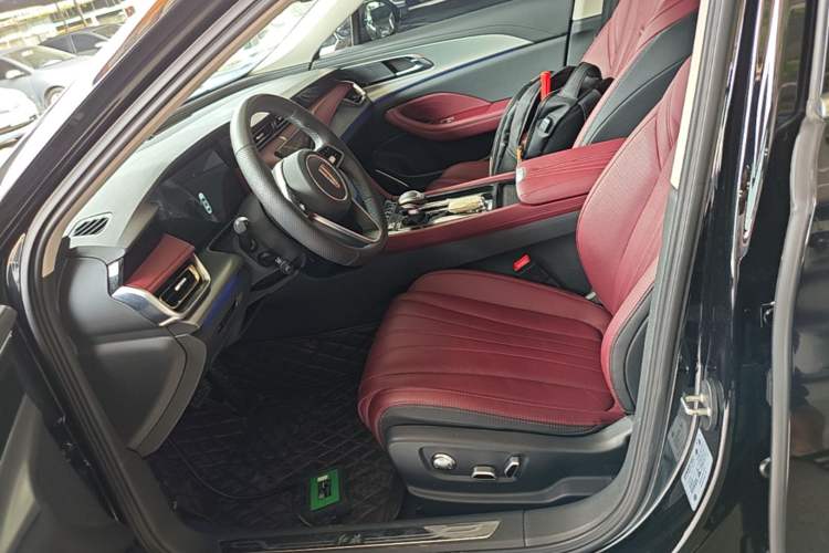 Used Hongqi H5 2024 2.0T Automatic Smart Connect Flagship Edition Left Front Seat