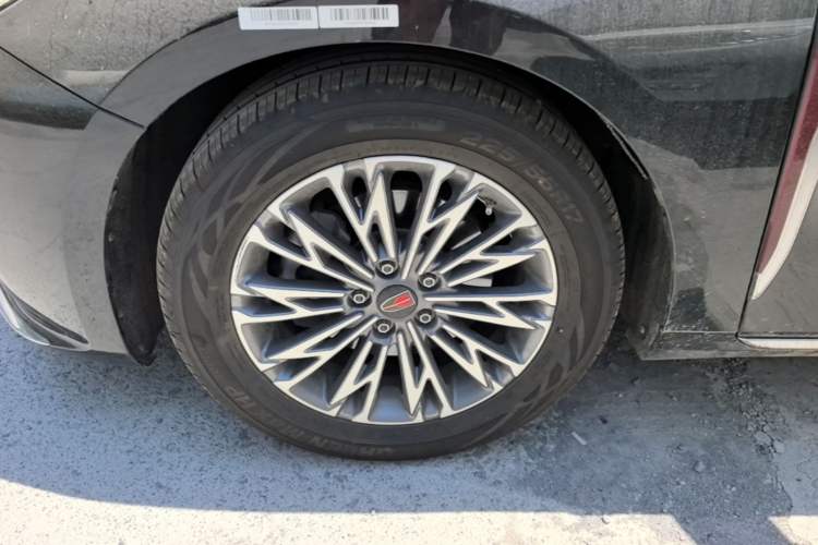 Used Hongqi H5 2024 1.5T DCT Smart Connect Flagship Edition Left Front Wheel Hub