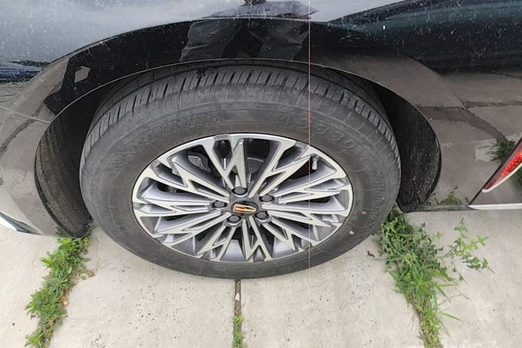 Used Hongqi H5 2024 1.5T DCT Smart Connect Flagship Edition Left Front Wheel Hub