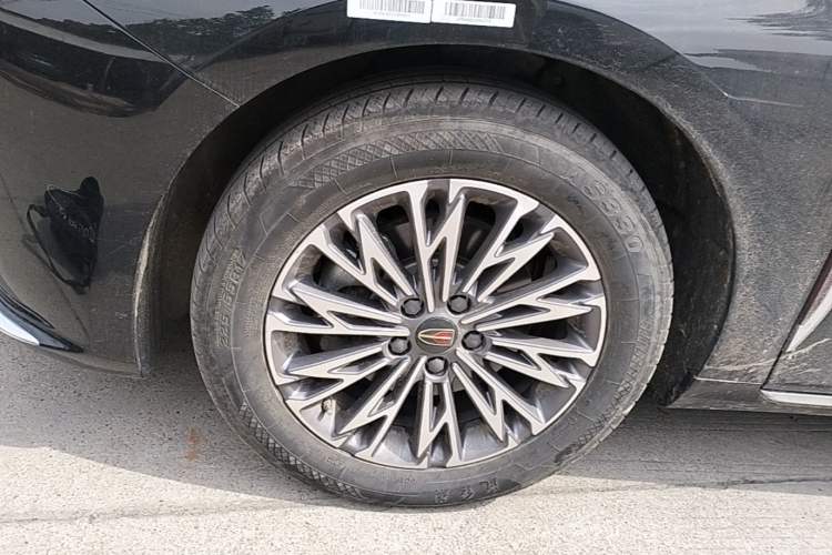 Used Hongqi H5 2024 1.5T DCT Smart Connect Flagship Edition Left Front Wheel Hub
