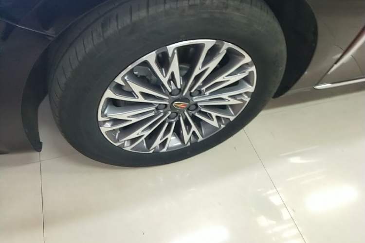 Used Hongqi H5 2024 1.5T DCT Smart Connect Flagship Edition Left Front Wheel Hub
