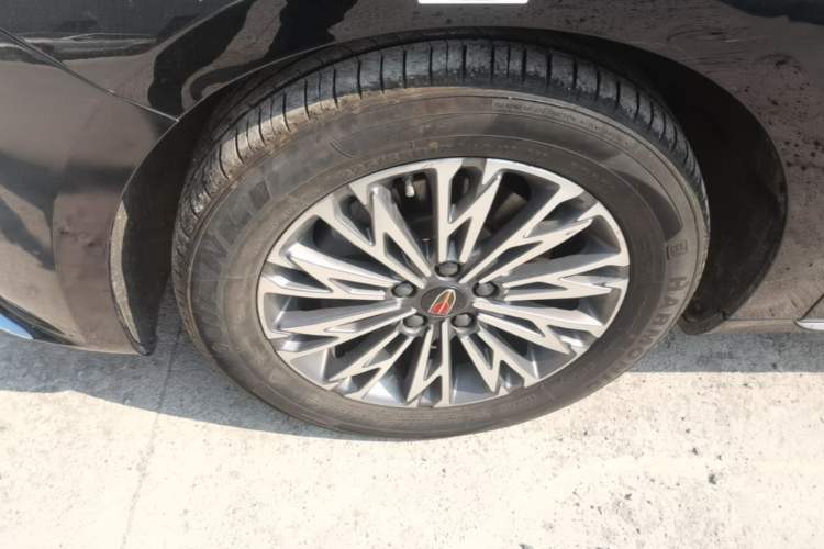 Used Hongqi H5 2024 1.5T DCT Smart Connect Flagship Edition Left Front Wheel Hub