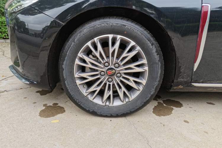 Used Hongqi H5 2024 1.5T DCT Smart Connect Flagship Edition Left Front Wheel Hub