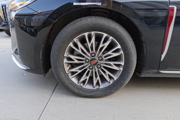 Used Hongqi H5 2024 1.5T DCT Smart Connect Flagship Edition Left Front Wheel Hub