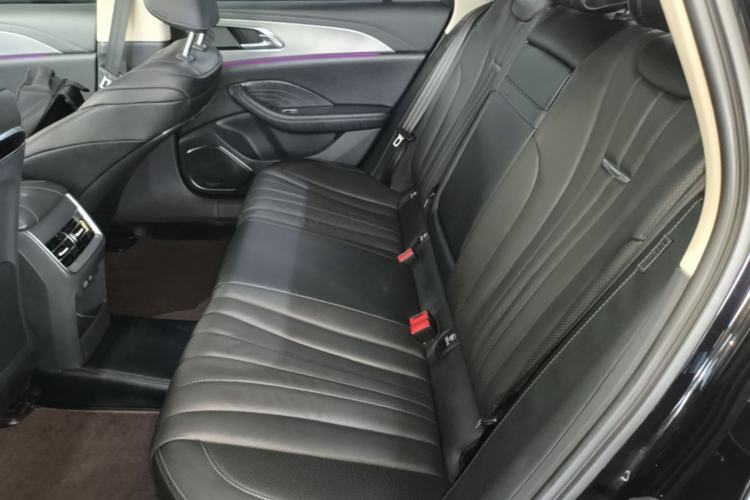 Used Hongqi H5 2024 2.0T Automatic Smart Connect Flagship Edition Left Rear Seat