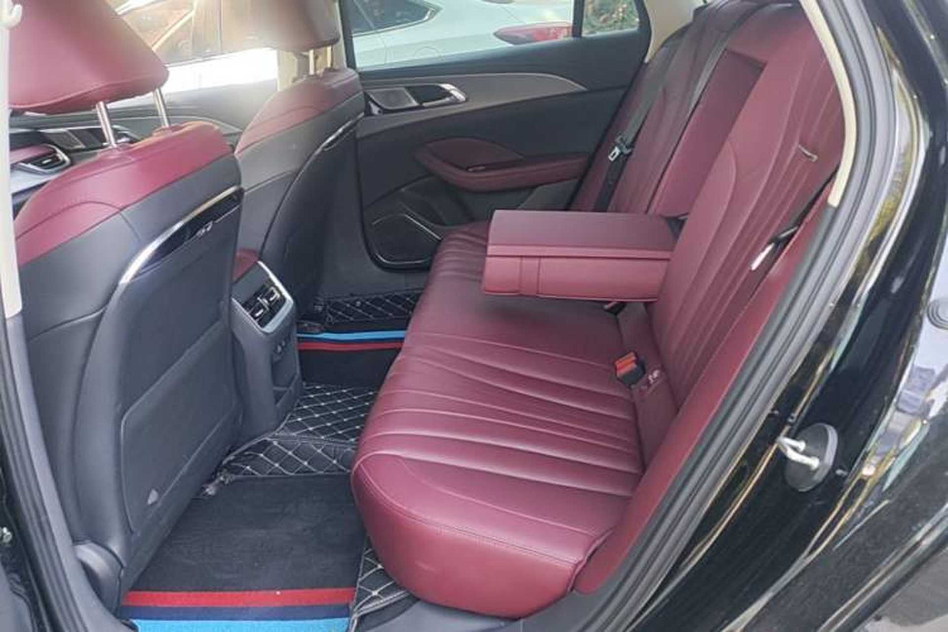 Used Hongqi H5 2024 2.0T Automatic Smart Connect Flagship Edition Left Rear Seat